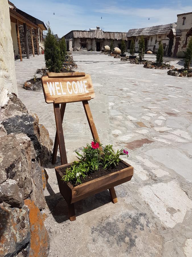 Hotel Bashinjaghyan Sevan Buitenkant foto