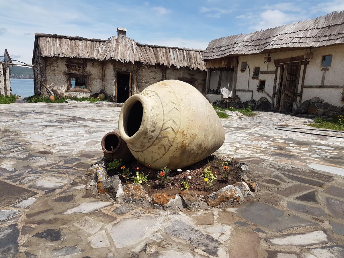 Hotel Bashinjaghyan Sevan Buitenkant foto