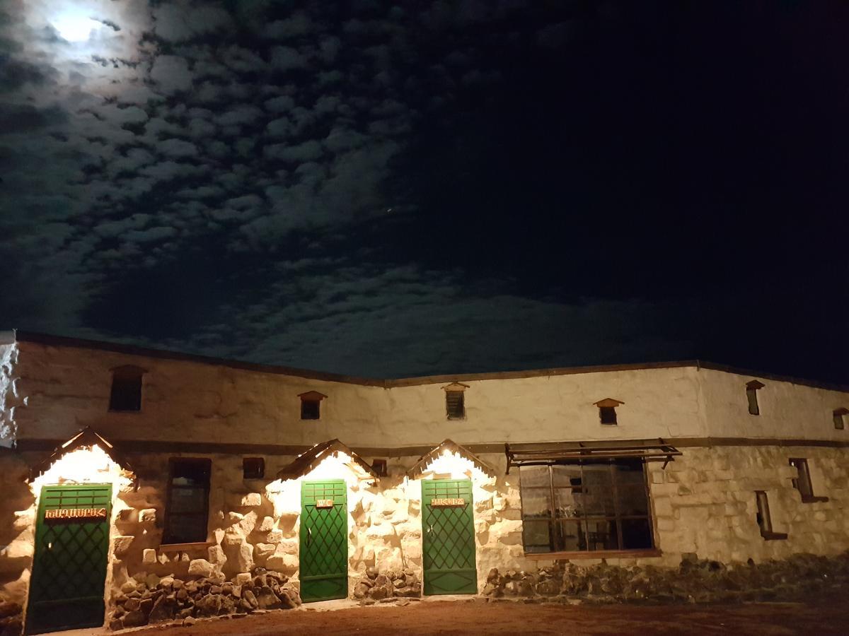 Hotel Bashinjaghyan Sevan Buitenkant foto